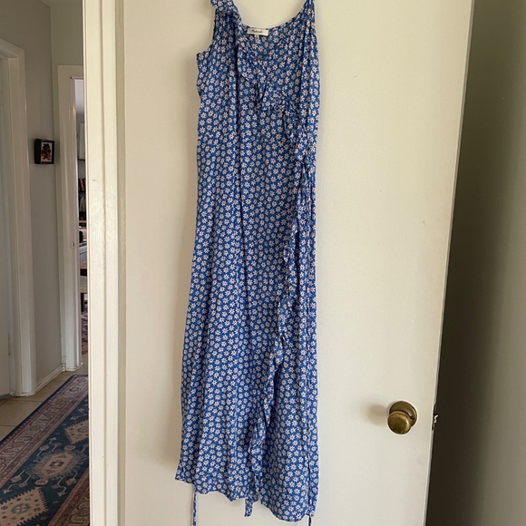 Madewell Ruffled Wrap Maxi Dress in Mini Daisy - Picture 2 of 6